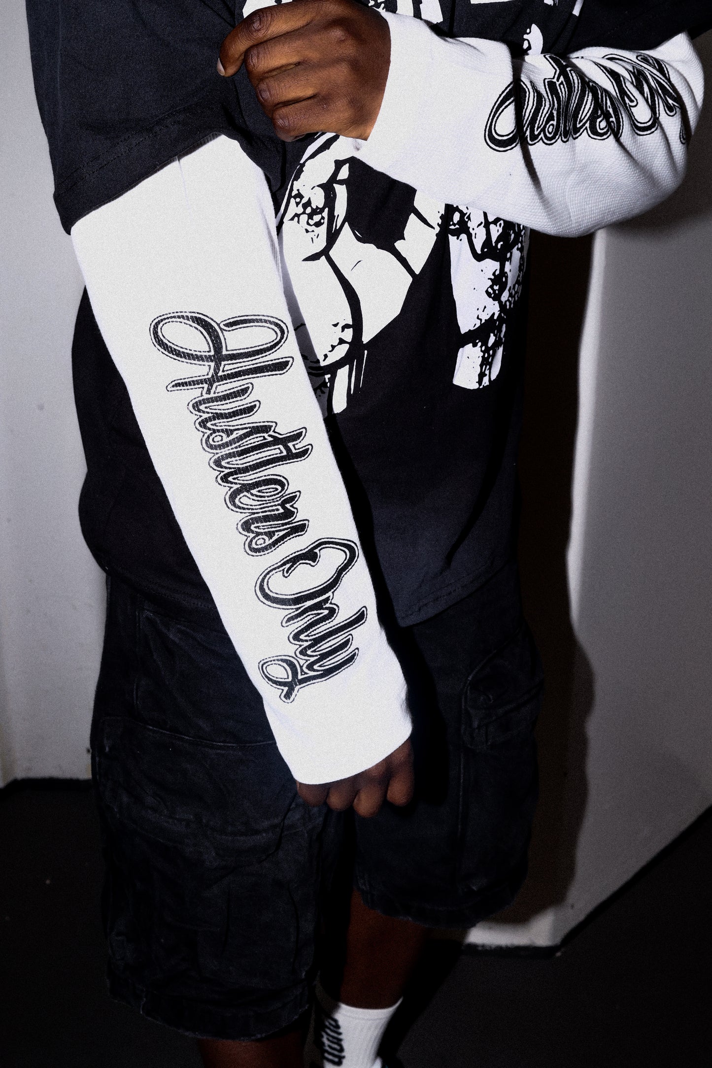 MEMBERS DOUBLE LAYERED LONG SLEEVE T-SHIRT